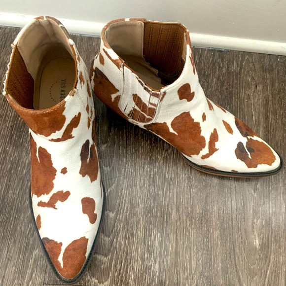 Arider Girl Suede size 7 Cow Print Boots - Worn Once! - Picture 3 of 4